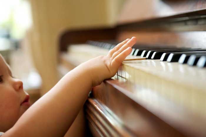 تأثیر موسیقی بر روانشناسی نوزادان و کودکان